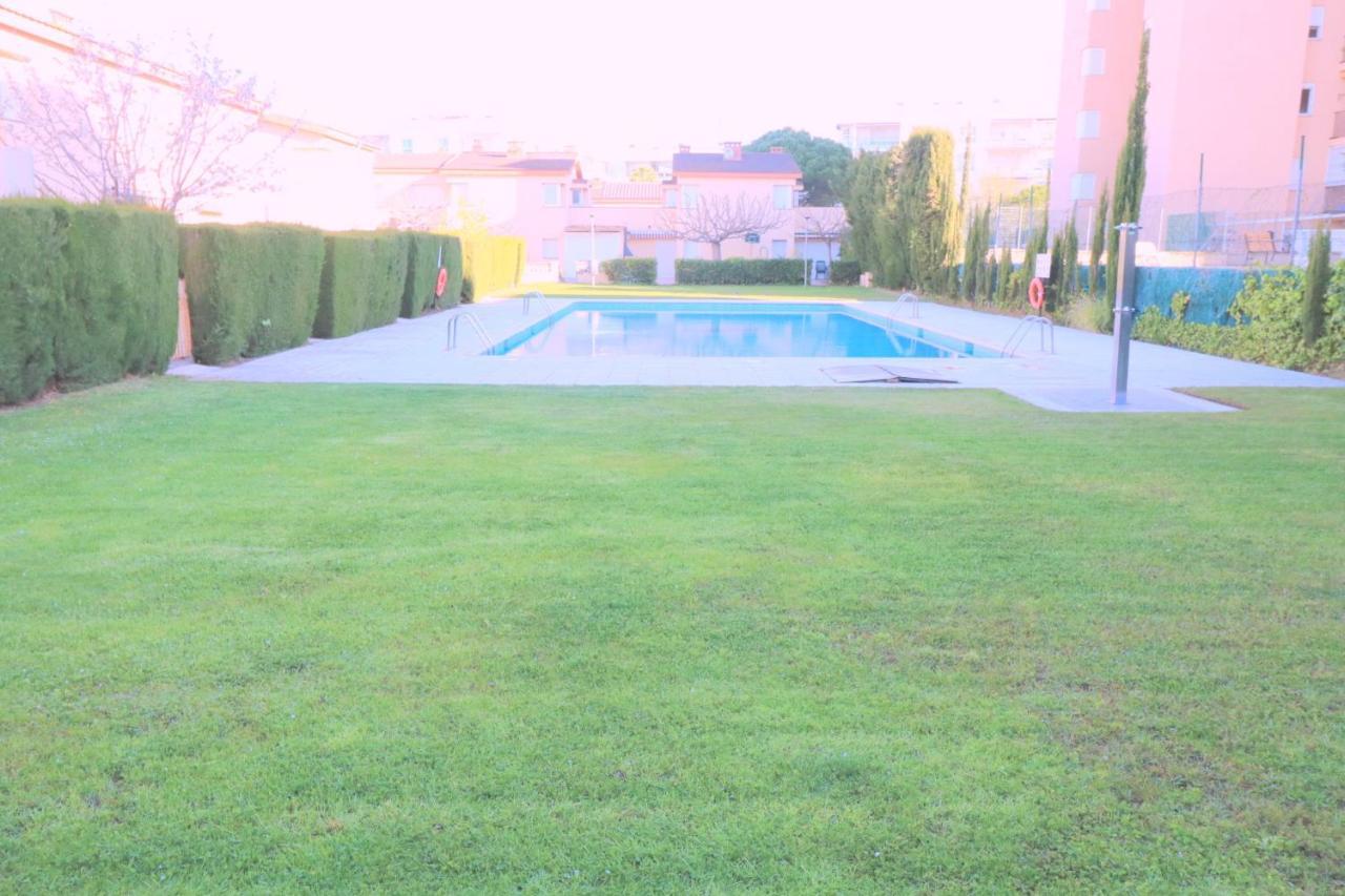 Villa Port Estrella 24 Roses Exterior foto